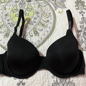 NWOT Calvin Klein Lace Bra